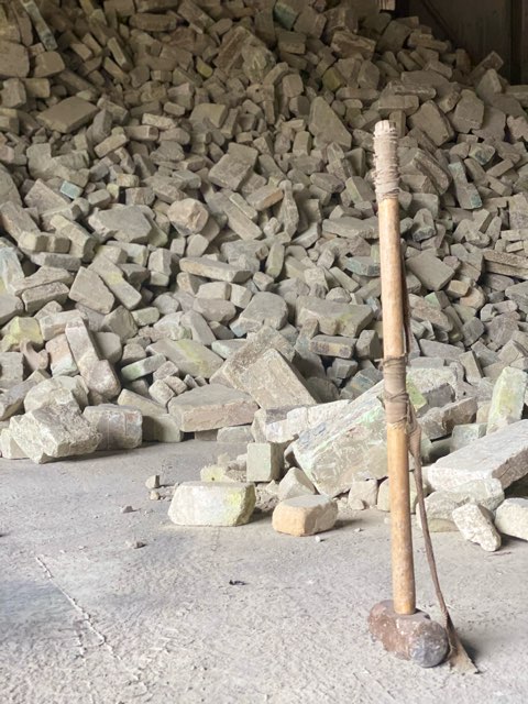 伝説のハンマー「⚒フジタアクス⚒」の画像